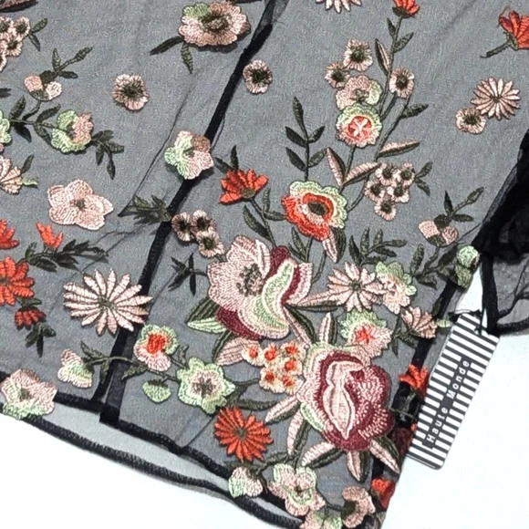 Haute Monde Black Floral Embroidered Blouse - Picture 4 of 7
